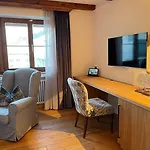 アドラー 4* オーバーシュタウフェン