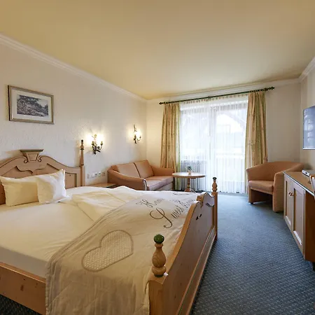 Szálloda Adler 4*