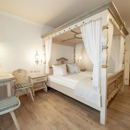 Szálloda Adler 4*
